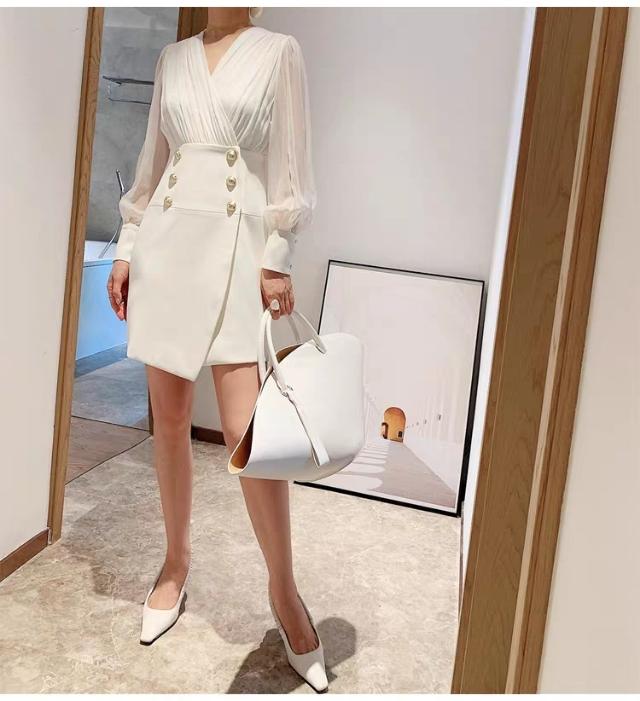 淘宝忠犬小八家模特小兮:有没有小个子的服装店铺推荐？