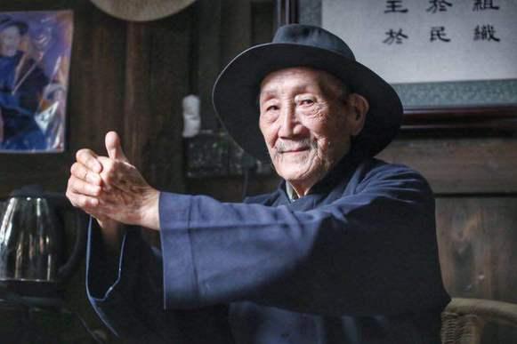袍哥文化:袍哥为什么在四川能广泛长期的存在，但是为什么没有发展到外省？