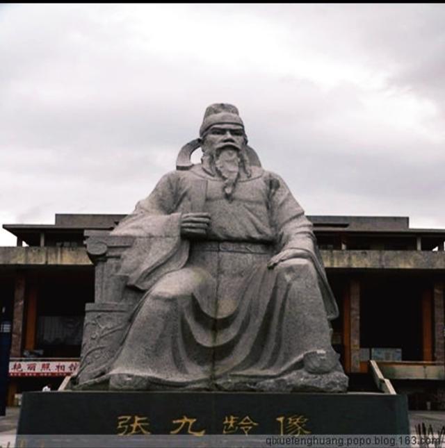 你有没有因为一句诗词太美了而想要背诵整首诗？