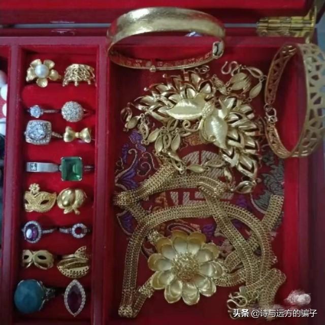 金手镯怎么选是最好的,怎么选择黄金首饰更具有时尚感？