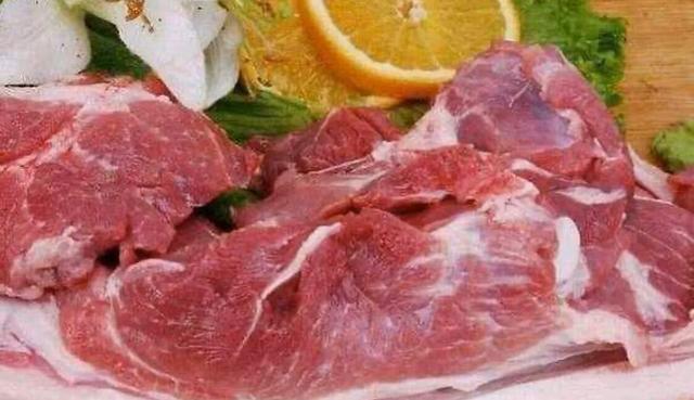 请问各位你们那里猪肉、鸡肉、牛肉、羊肉、鸡蛋各多少钱一斤？