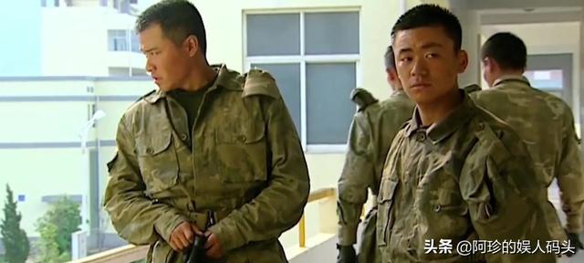 韦慧晓:许三多，如果没当兵，进入社会混的下去吗