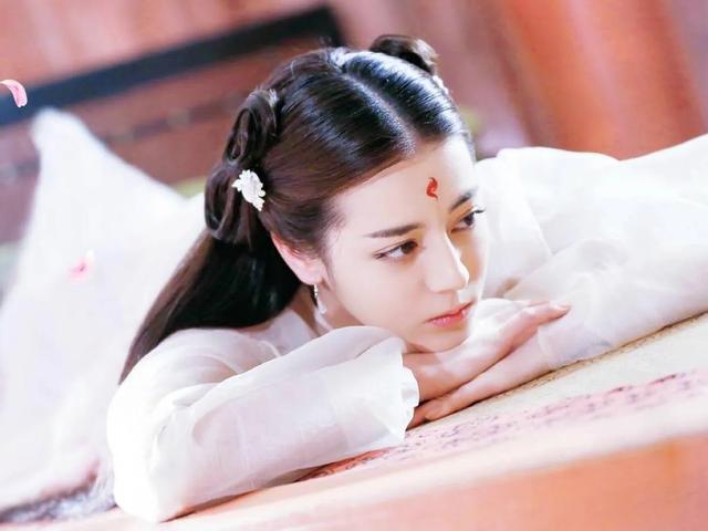 四小花旦:现在娱乐圈的四小花旦是谁？