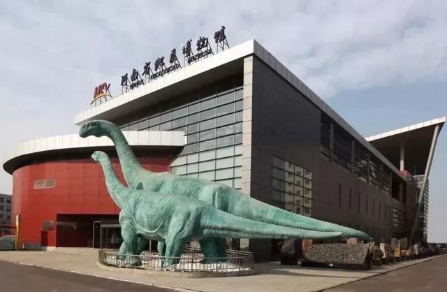 最小窃蛋龙化石:有哪些让人难以忘怀的奇特博物馆？