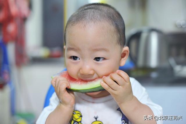 憨鲣鸟的拼音:诗词中的平仄，和现代汉语拼音中四声是怎样对应和区分的？