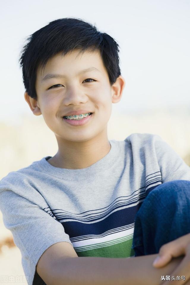 头条问答 - 12岁男生常年不用肥皂或者洗面奶洗脸和脖子,只用水简单冲