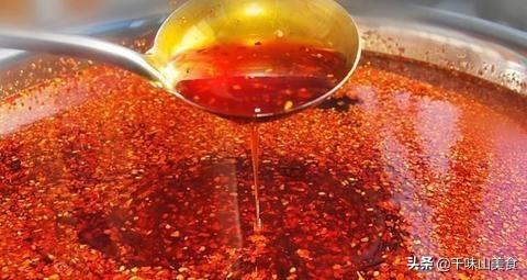 炼制红油的香料粉什么时候放合适？