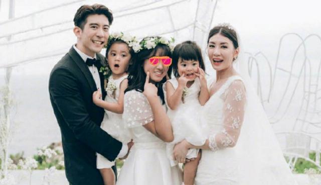 林心如结婚:林心如霍建华牵手散步，婚姻稳定，夫妻怎样做才能像他们一样？