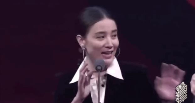 梁静老公:“国民媳妇”当众“卖惨”，中年女演员到底值不值得同情？