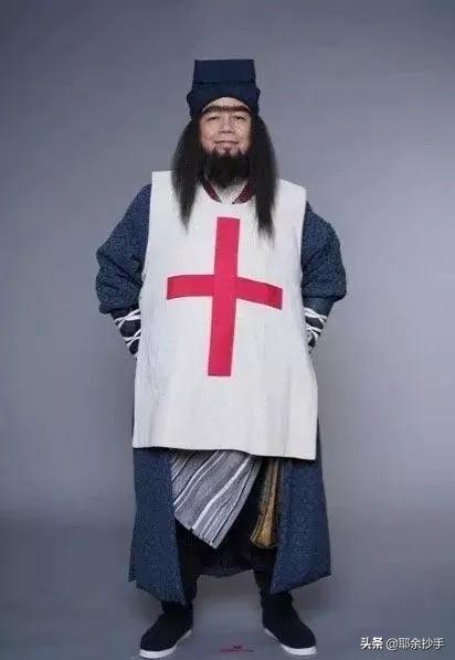 华山二老:田启文,林子聪灭绝师太:梁琤苦头陀:郭政鸿白眉鹰王:骆应钧