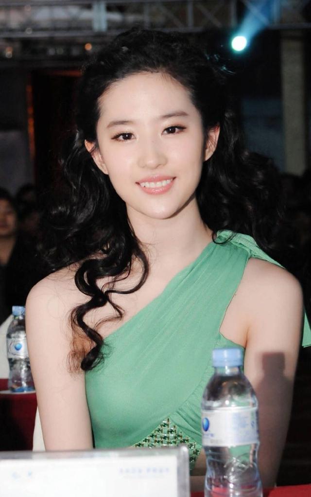 中国最美的女明星有几位？(图35)