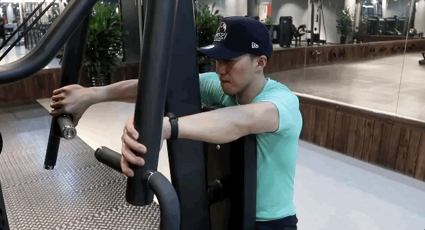 最好的蝴蝶机反向飞鸟教程,最有效,最精准的刺激三角肌后束