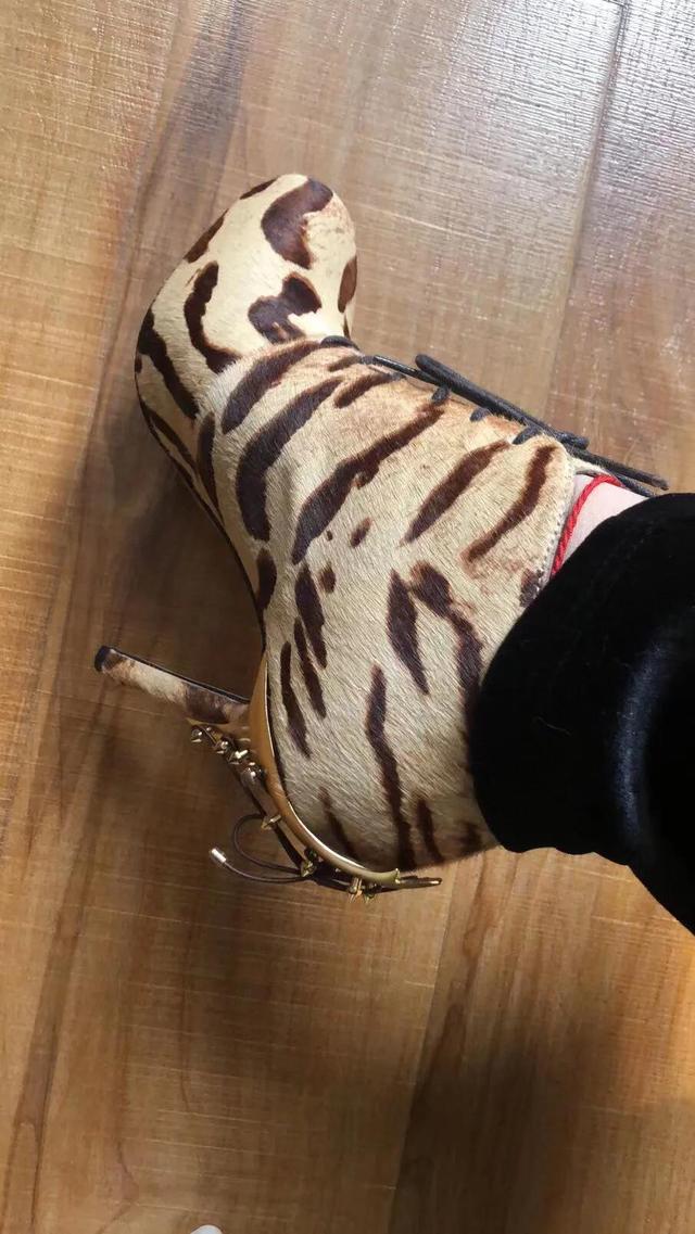 网上的二手衣服,鞋子,你们敢买吗？
