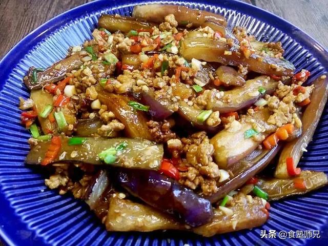 喂狗吃辣子鸡博主回应争议:你是明白了哪几个基本原理之后而厨艺大增的？