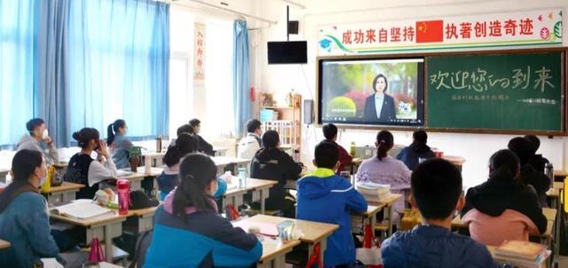 记录谁为疫苗后遗症的孩子们负责:有关疫苗后遗症的报道 如今开学是有的已经开了，但是真发生了疫情，谁来负责？