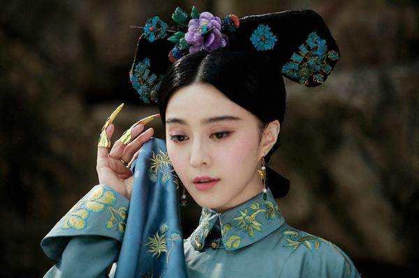 乾隆皇帝的妃子:乾隆皇帝死后，他的50多个妃子该怎么处理？