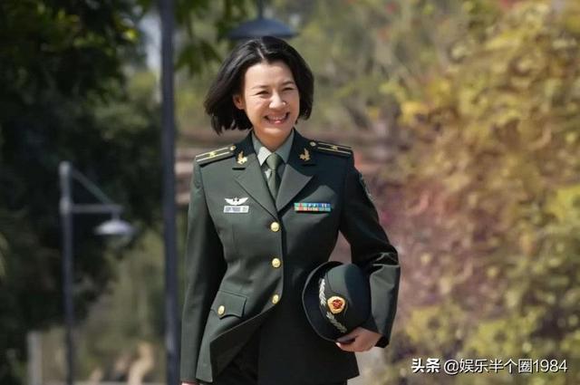 白百合的丈夫:白百何怎么莫名其妙的就火了她是怎么爆红的