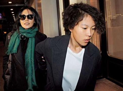 巴图的父亲:男人为什么离婚后可以很久不联系孩子？不想吗？