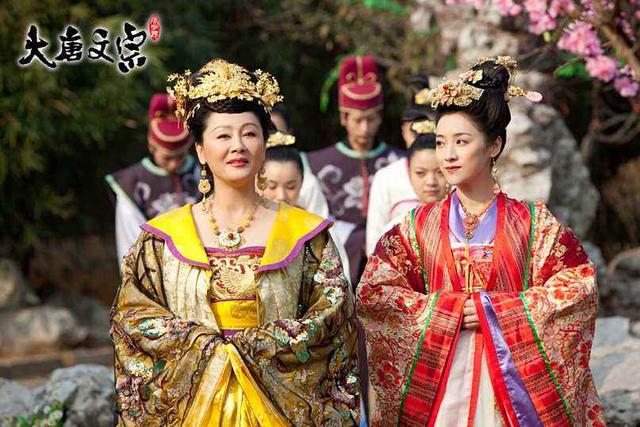 唐朝女性地位真的高吗，唐朝的公主的地位比其它朝代的公主要高吗