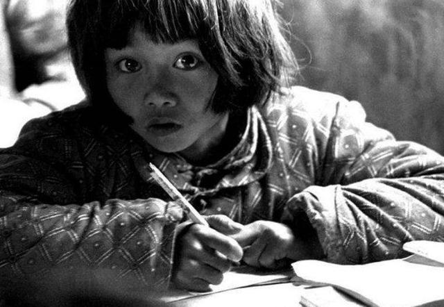 8岁小女孩因“一双大眼睛”,被中国人记住,由国家全力培养,对此你怎么看？
