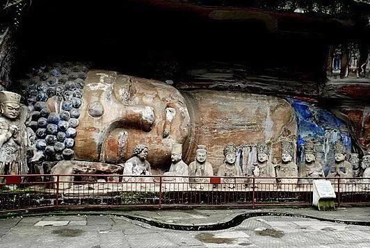 大足石刻简介:大足石刻有什么有特色的地方吗？请详细介绍？