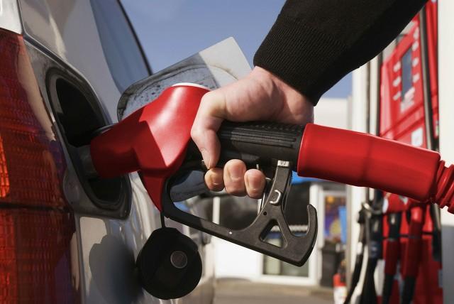 民营加油站为什么便宜，为何私营加油站不但油价便宜，还能免费洗车？油的质量有保证吗？