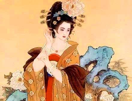 杨贵妃李白:李白对杨贵妃有爱慕之情吗？