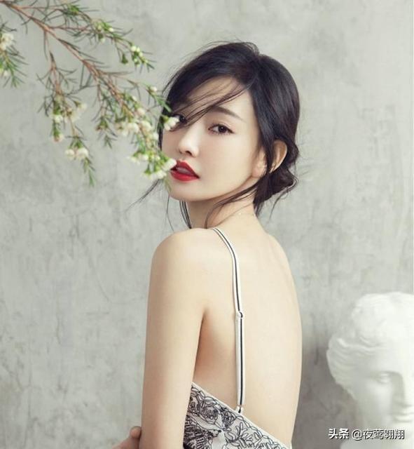 女生喜欢别人夸她好看吗？