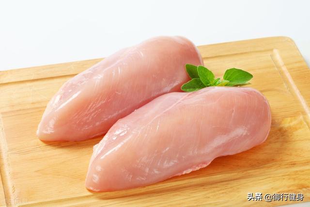 鸡胸肉减脂瘦身必备食谱，吃鸡胸肉减肥的效果怎么样