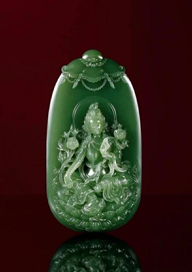 加工一个玉石吊坠的多少钱,小石头雕刻加工吊坠或者珠子多少钱？