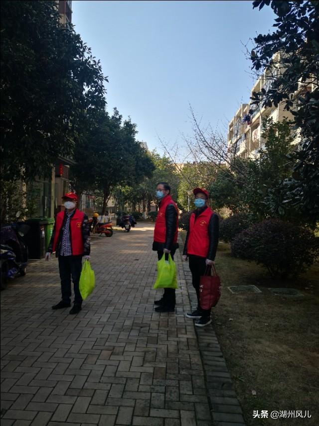 红眼树蛙:年过完了，你觉得今年的旅游热点会在哪儿?大家猜一下？