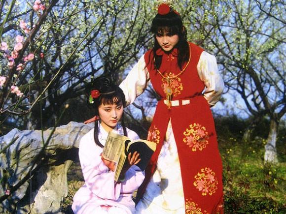 于连式人物:今天世界读书日，如果给同龄人推荐书，你会推荐哪几本书