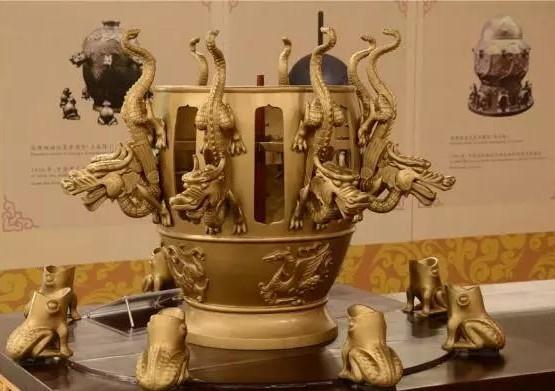 听三国故事,诸葛亮就用过磁铁,是真的吗？那时会合成吗？
