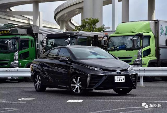 新能源汽车展览会，对于比亚迪和丰田成立合资公司这件事，你怎么看？