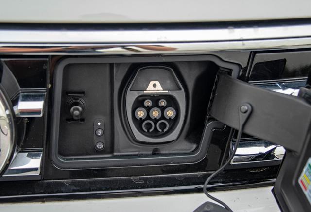 比亚迪新能源suv汽车，比亚迪新能源SUV越野能力如何？