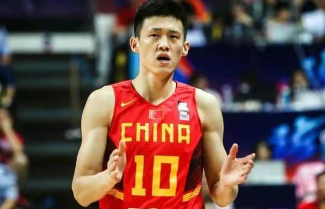 杨毅身高:CBA与NBA差距明显，杨毅为什么要说周鹏比渡边熊太更强呢