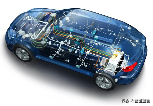 新能源汽车生产企业及产品准入管理规定，纯电动新能源汽车需要驾驶证吗