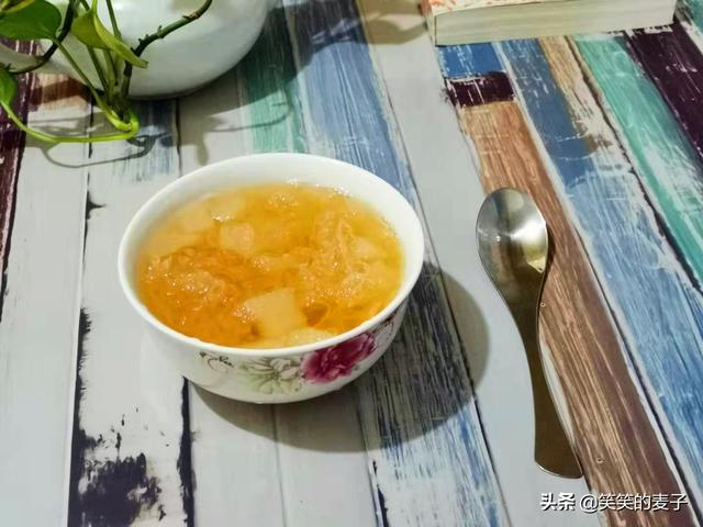 雪梨老公张衍家是干嘛的:熬梨汤的正确方法是怎样的
