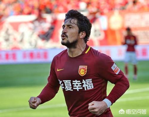 艾克森入籍:归化球员艾克森已经是中国国籍，那他属于哪个民族要怎么定呢