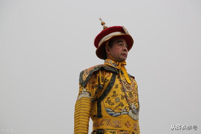 据说康熙一米五,满脸麻子还没爱心,你怎么看？