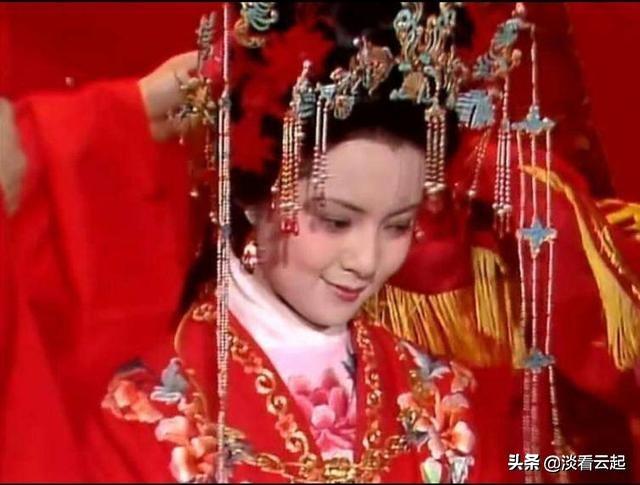 台湾红衣女孩事件:《红楼梦》中众人放风筝的时候发生了哪几件事