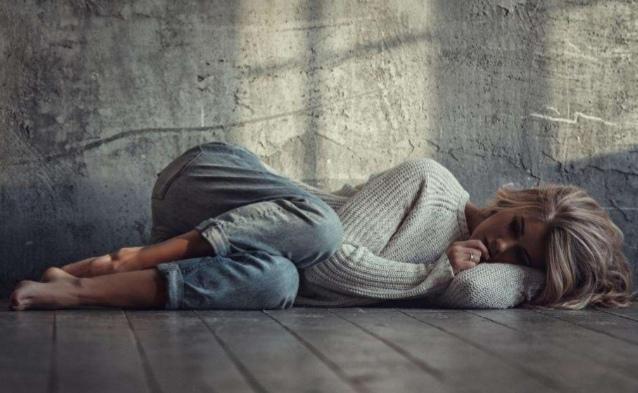 为什么在悲伤情绪中很难走出来