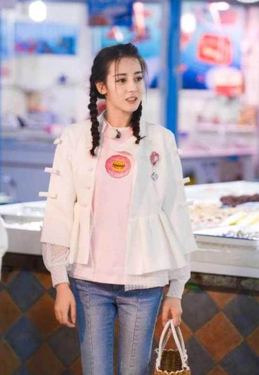 喜欢迪丽热巴的男性很多吗？