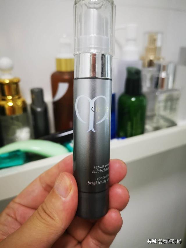 想老的慢一点,求推荐好用的眼霜？