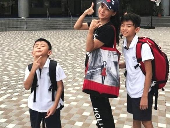 张柏芝承认三胎老公:张柏芝谢霆锋所生的两个儿子现在长什么样？