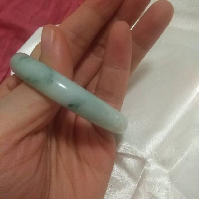 手镯54适合多少斤戴,一般人戴手镯需要多少圈号？