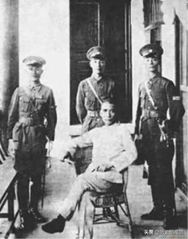 中山舰事件:如何理解《郑伯克段于鄢》？