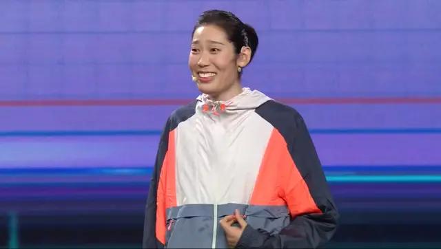 头条问答 - 参加《开讲啦》被问选男友,朱婷表示肥水不流外人田.