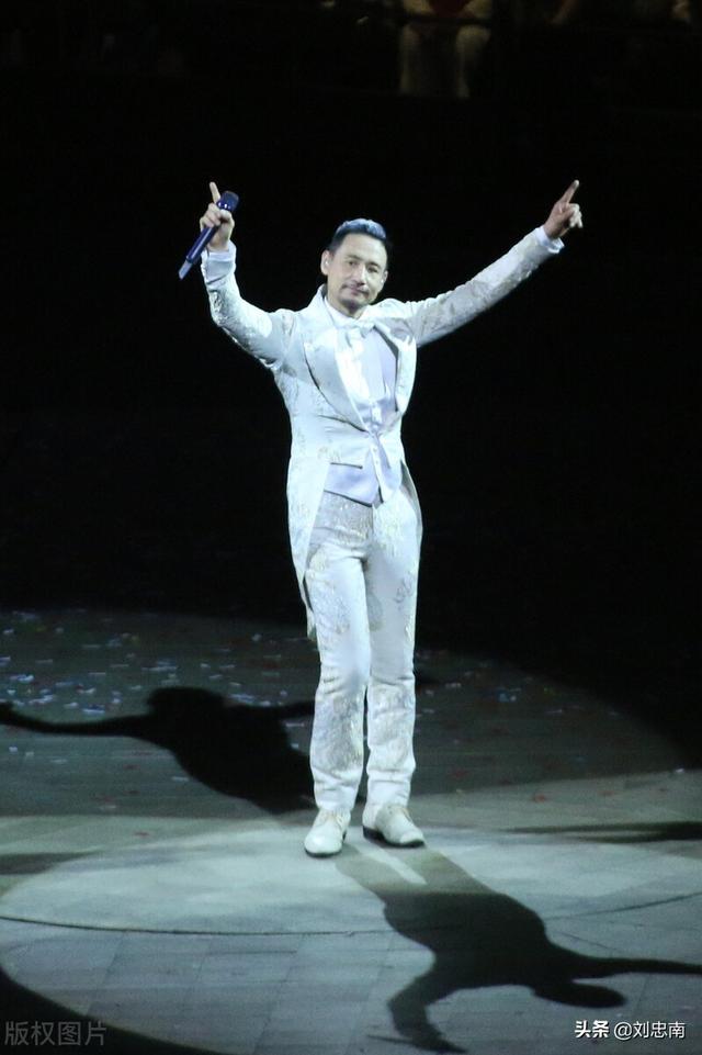 张学友和王杰有什么过节，为什么王杰老是说张学友的唱功不行？插图16