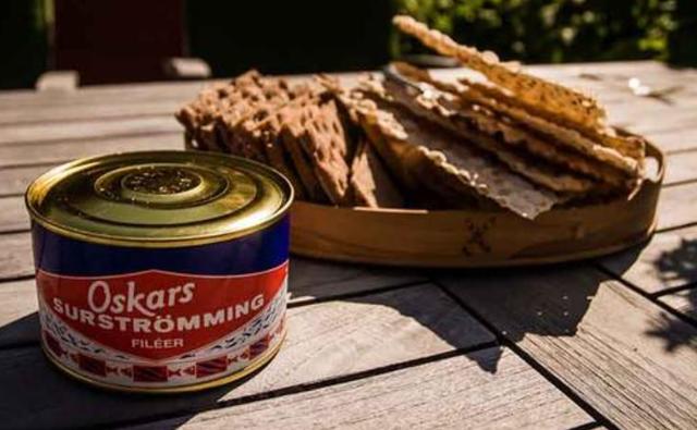 鲱鱼罐头是哪个国家的，瑞典除了鲱鱼罐头，就没什么好吃的了吗？